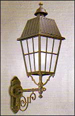 'Madison' outdoor light